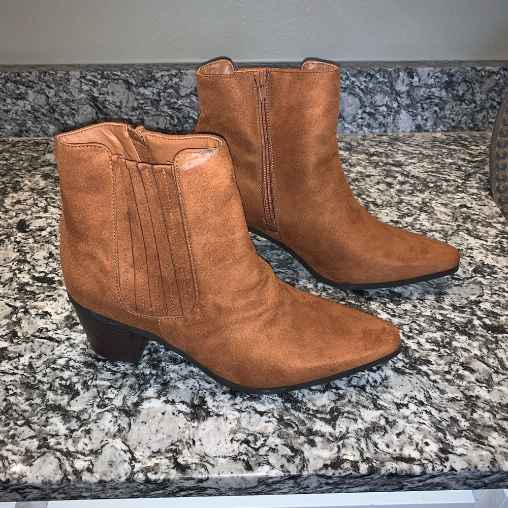 NY&C Brown Suede Ankle Boots NWOT